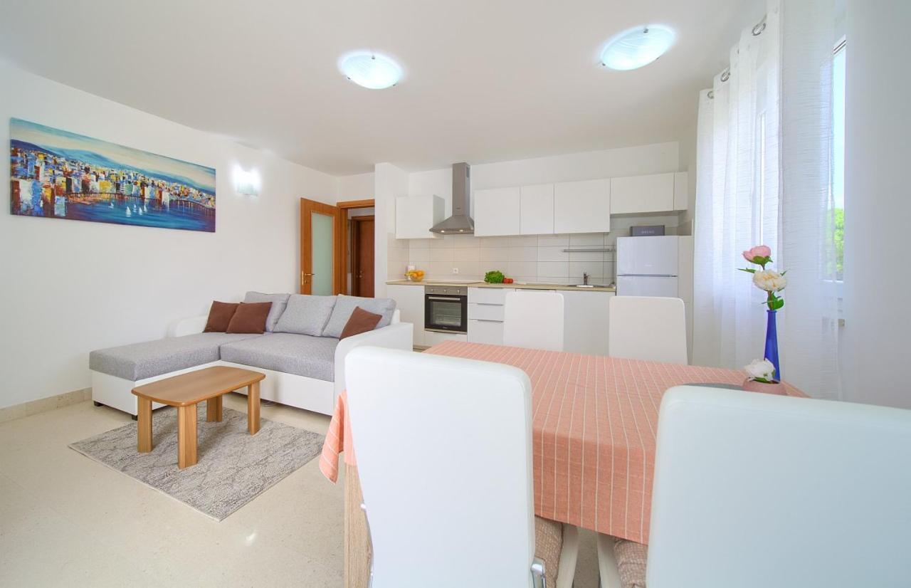 Apartment Anja Кърк Екстериор снимка